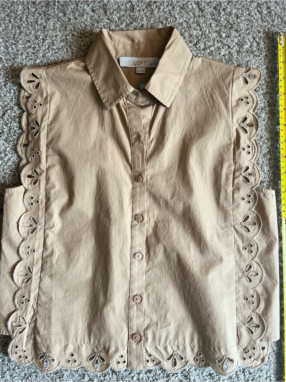 Women’s XXS Petite- LOFT Tan Embroidered Sleeveless Button-Down Shirt